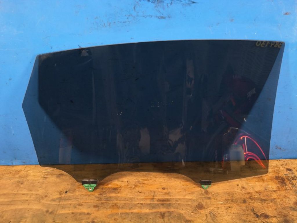 68104-47080 | Скло дверей заднє ліве TOYOTA PRIUS PLUS 11-14 - Фото 4