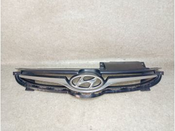 Решітка радіатора HYUNDAI ELANTRA MD 10-15
