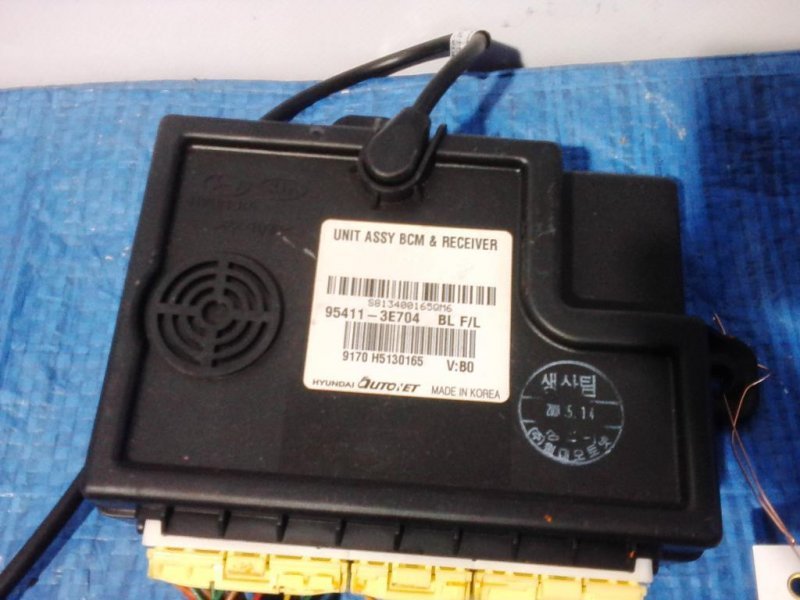 Блок комфорту KIA SORENTO BL 02-09 95411-3E704 — 2