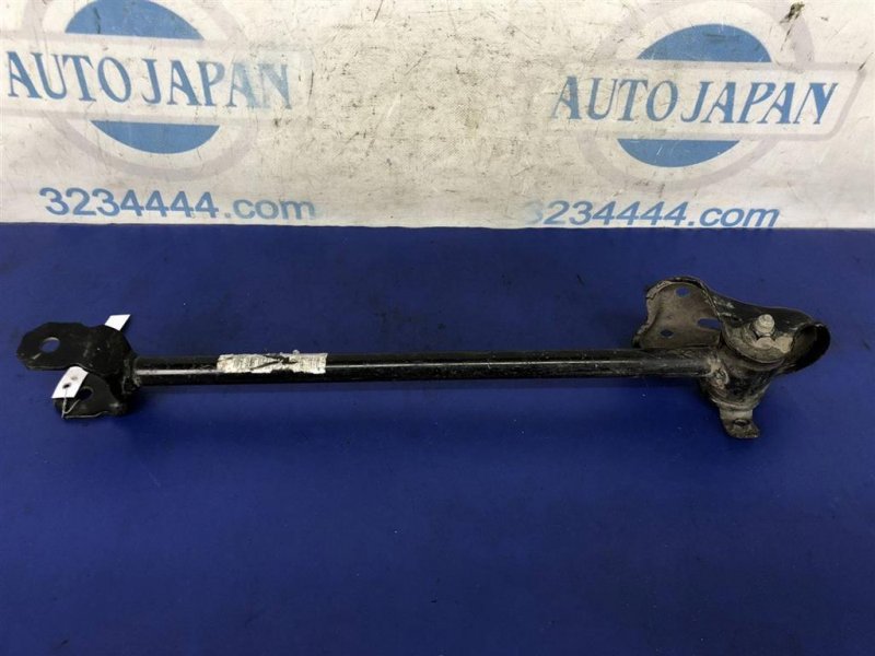 Важіль задньої підвіски поздовжній правий HYUNDAI ELANTRA XD 00-06 55101-2D100