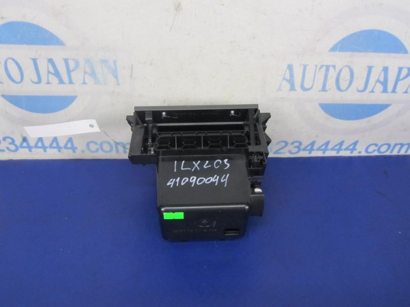 Бардачок ACURA ILX 12-16 77281-TX6-A02ZA — 3