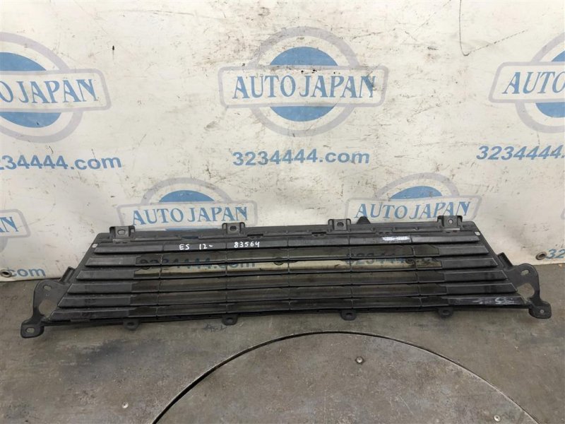 Решітка переднього бампера LEXUS ES350 12-18 53112-33150 — 4