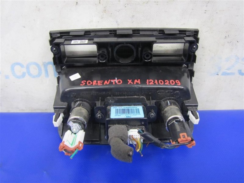 USB адаптер KIA SORENTO XM 09-14 96120-1U000 — 3