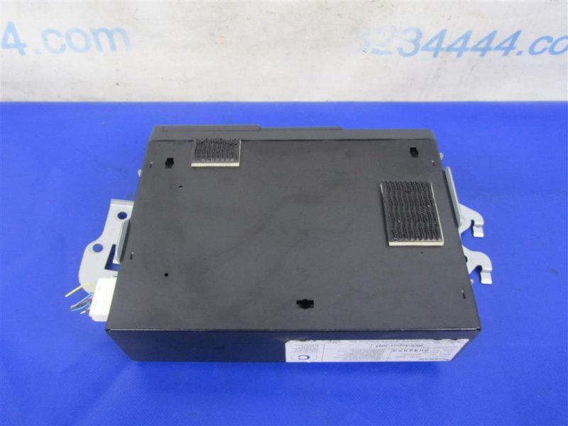 CD-чейнджер INFINITI G25/G35/G37/Q40 06-14 28184-JK60A — 4