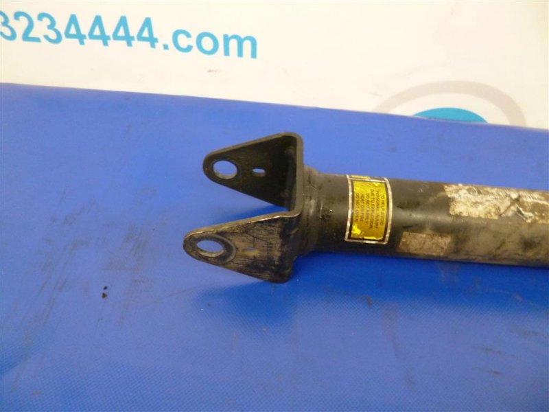 Амортизатор задній правий MERCEDES R-CLASS W251 05-13 A 251 320 07 31 — 4