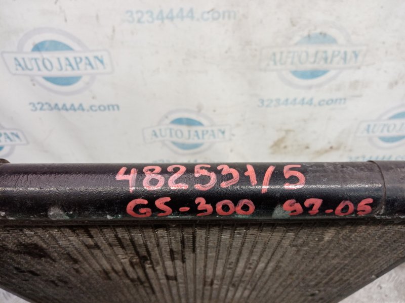 Радіатор кондиціонера LEXUS GS300 97-05 88460-30790 — 2