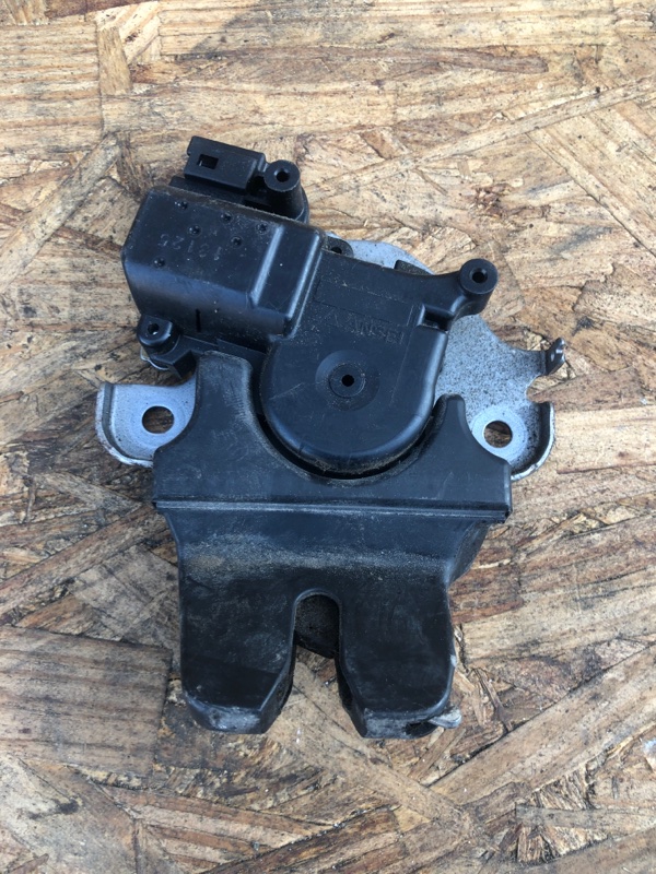 Замок кришки багажника MITSUBISHI LANCER X 10 15-17 5927A013 — 2