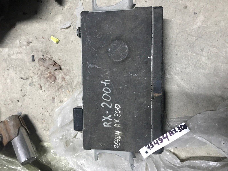 CD-чейнджер LEXUS RX300 98-03 86270-48020 — 4