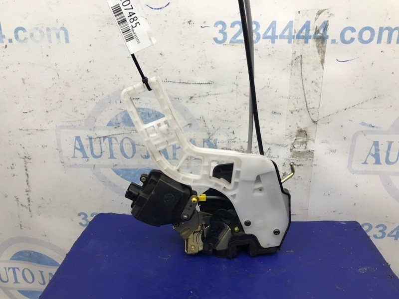 Замок двері задній правий KIA SPORTAGE KM 04-10 814201F010 — 2