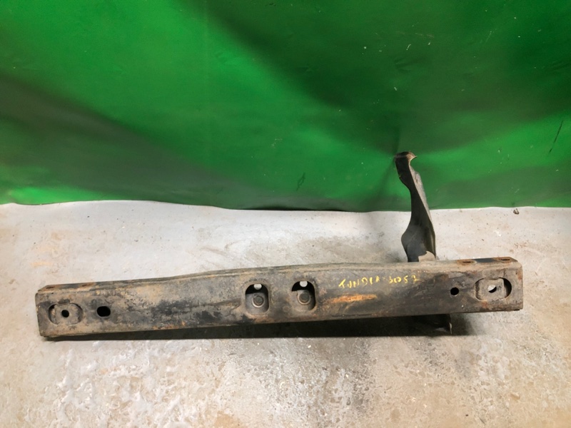Балка під КПП TOYOTA TUNDRA 07-13 51203-0C040 — 2