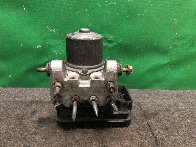Блок антиблокувальної системи HONDA CIVIC ES 00-05 57110-S5B-951