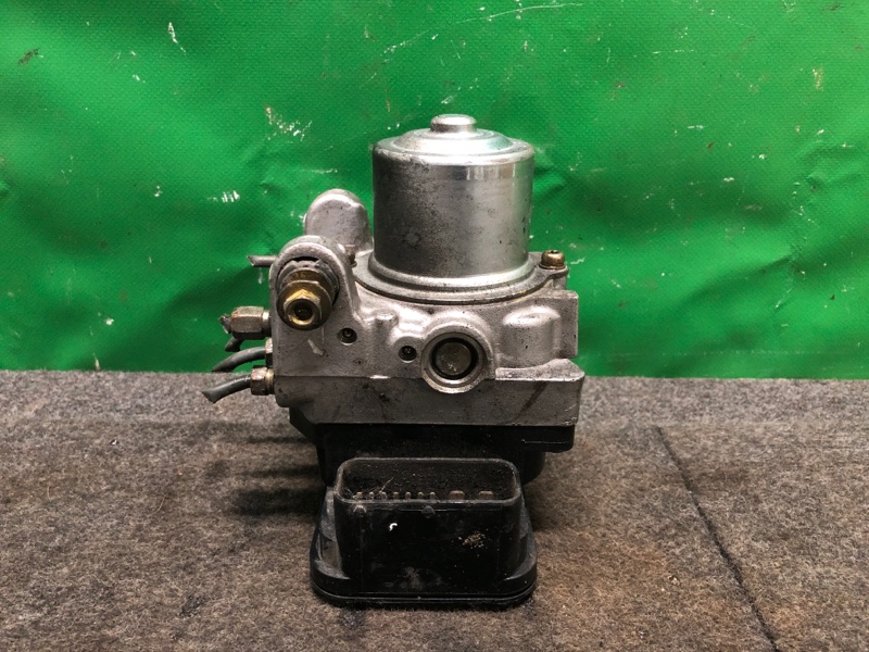 Блок антиблокувальної системи HONDA CIVIC ES 00-05 57110-S5B-951 — 2