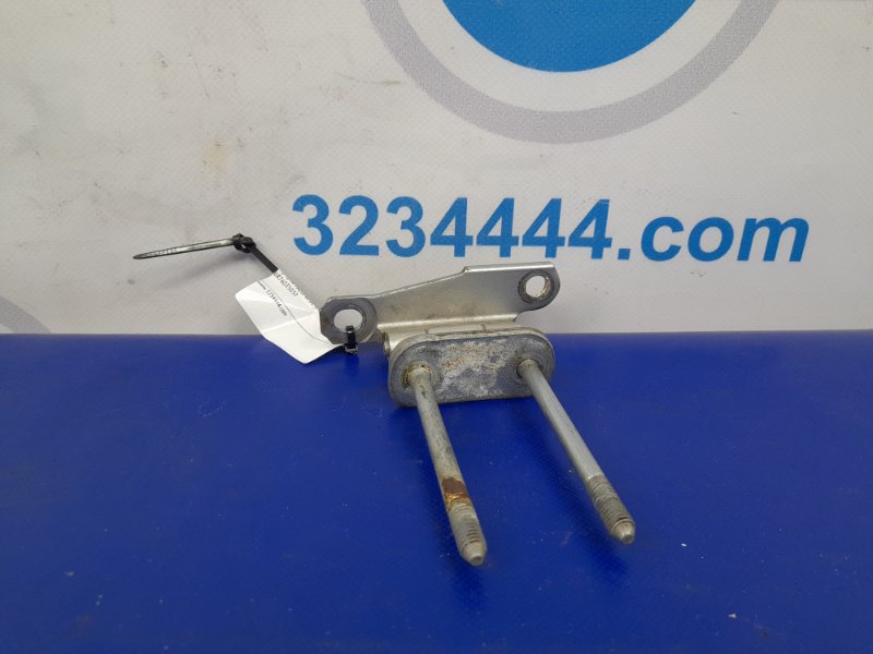 Петля двері верхня задня ліва TOYOTA TACOMA 95-04 68760-35030 — 3