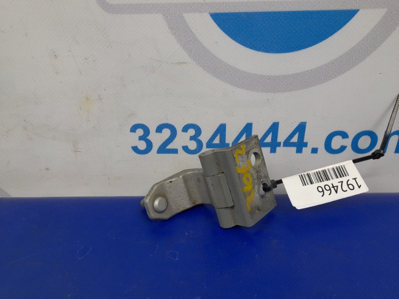Петля двері нижня задня ліва TOYOTA TACOMA 95-04 68770-35040 — 3