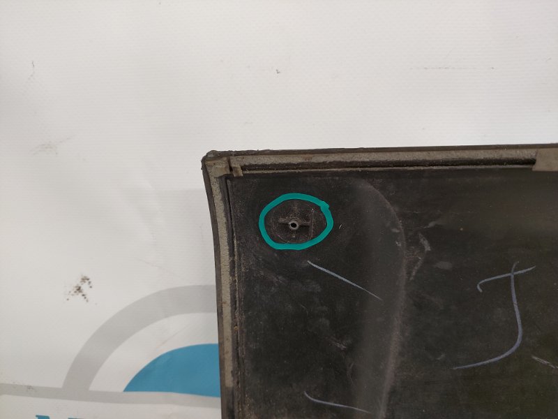 Накладка двері задня права KIA SPORTAGE KM 04-10 87734-1F000 — 5