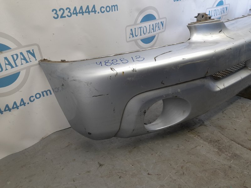 Бампер передній MITSUBISHI PAJERO 99-06 6400A118 — 3