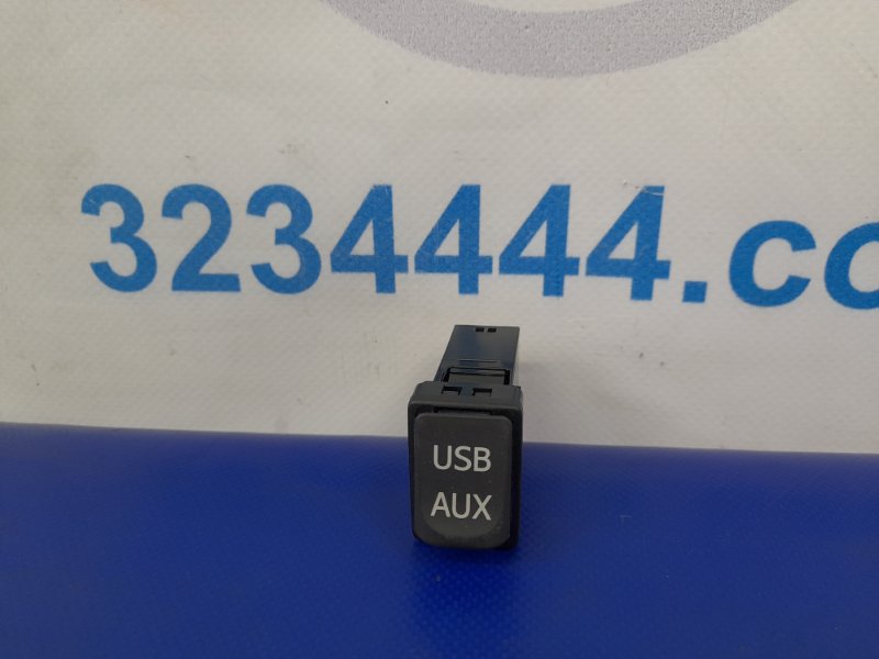 USB адаптер LEXUS IS250/350 05-13 86190-53040