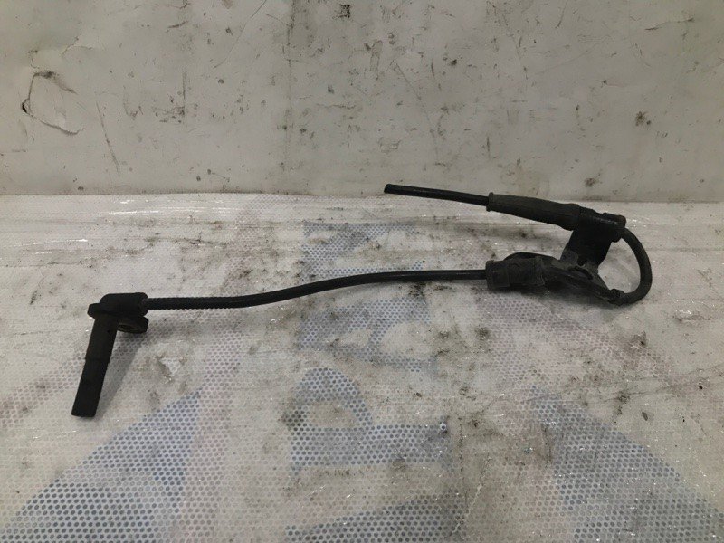 Датчик ABS передній правий MITSUBISHI GRANDIS 03-11 MN102246