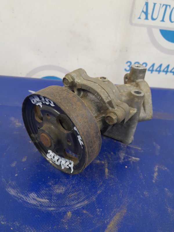 водяний насос NISSAN PRIMERA P-12 01-07 21010-6N225