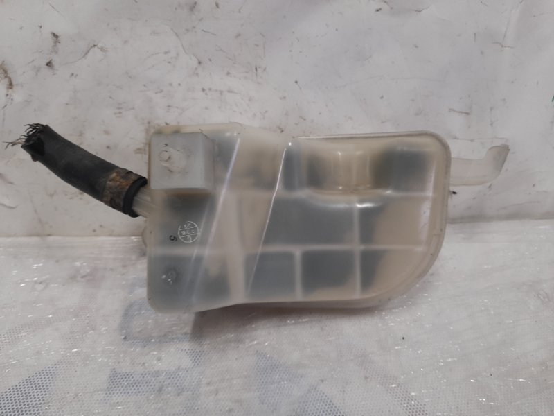 Бачок розширювальний TOYOTA AURIS 06-12 16480-22080 — 5