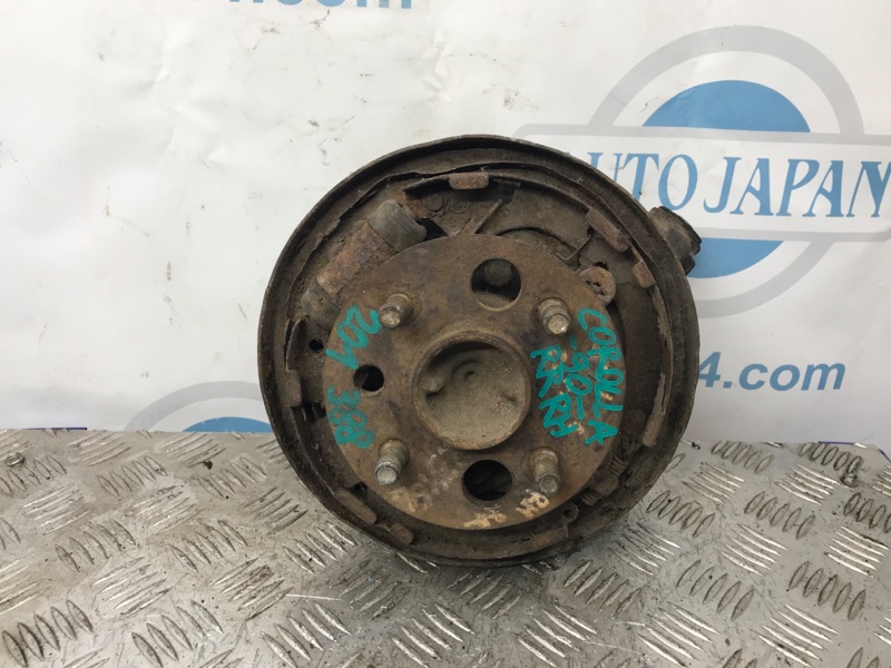 Цапфа задня права TOYOTA COROLLA E90 87-91 — 2