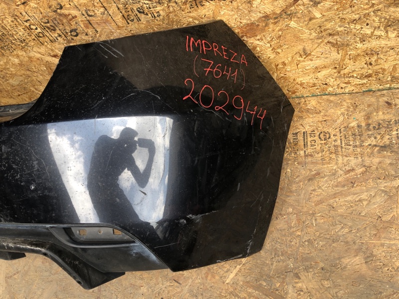 Бампер задній SUBARU IMPREZA WRX 10-14 GH 57704FG070 — 2