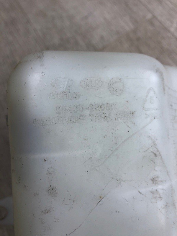 Бачок розширювальний HYUNDAI TUCSON LM 09-15 25430-2S050 — 5