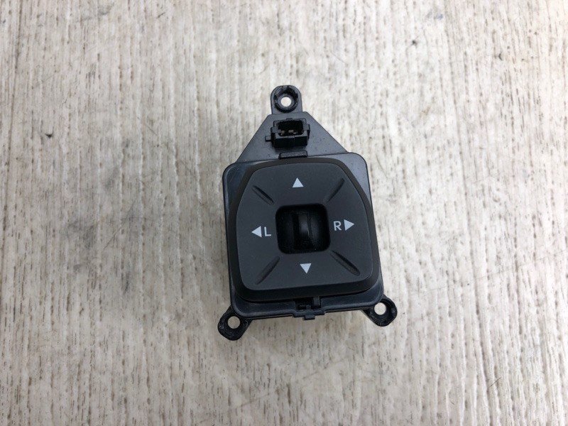 Блок керування дзеркалами HYUNDAI TUCSON LM 09-15 93573-2S100