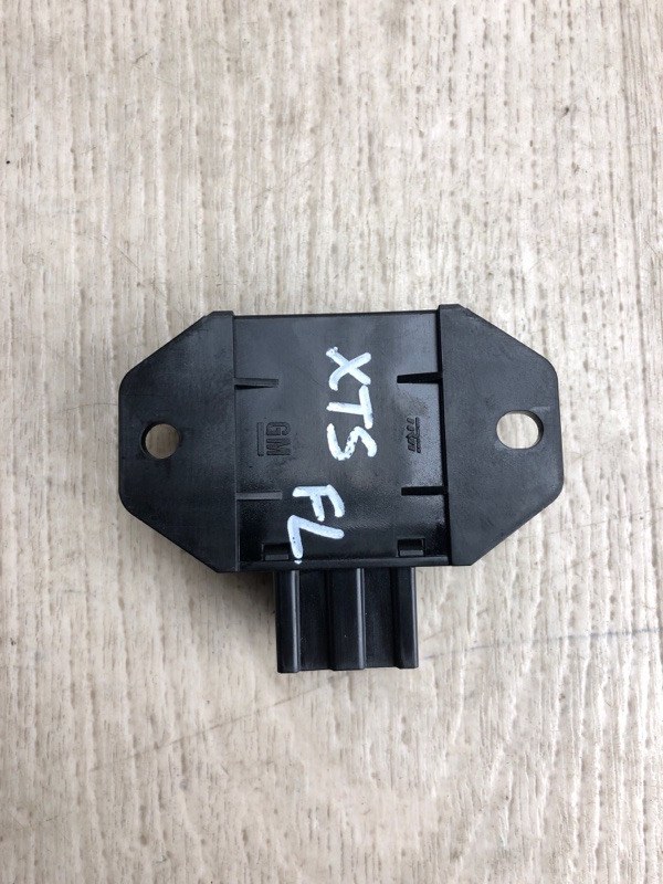 Блок електронний передній лівий CADILLAC XTS 13-17 20861365 — 3