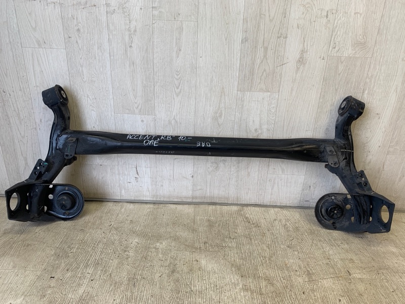 Балка задньої підвіски HYUNDAI I20 (PB) 08-14 55100-1J150