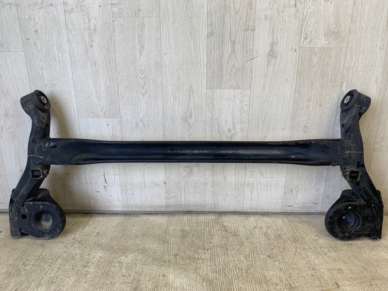 Балка задньої підвіски HYUNDAI I20 (PB) 08-14 55100-1J150 — 5