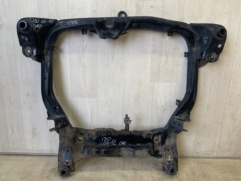 Балка передньої підвіски HYUNDAI I30 FD 07-12 62405-2L110