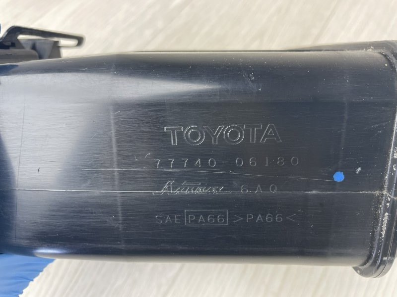 Абсорбер паливний TOYOTA CAMRY 55 14-17 77740-06180 — 3