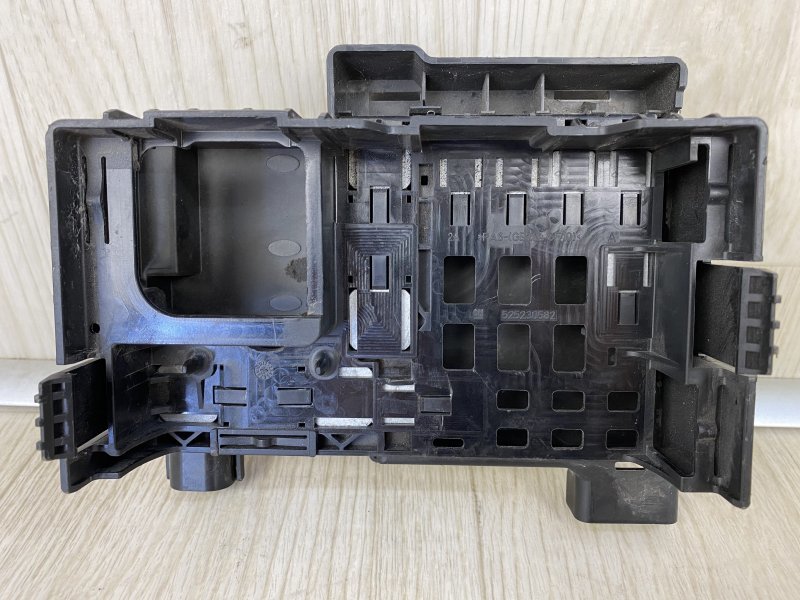 Блок запобіжників моторний відсік CHEVROLET MALIBU 12-15 23223079 — 5