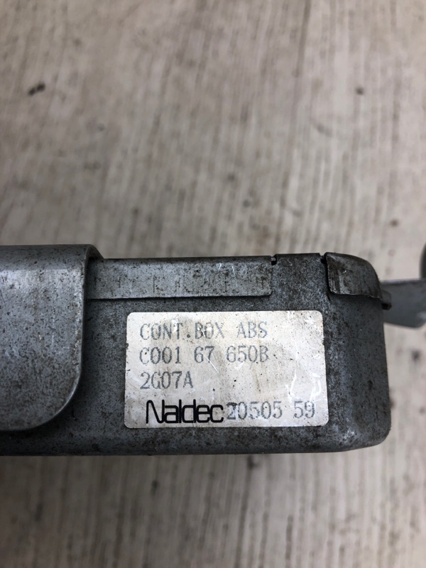 Блок електронний MAZDA XEDOS 6 X6 (CA) 92-98 C001-67-650B — 3