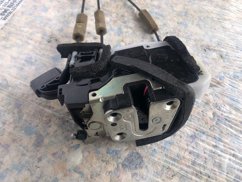 Замок двері передній правий NISSAN MURANO Z52 14- 80500-5AA0A — 3