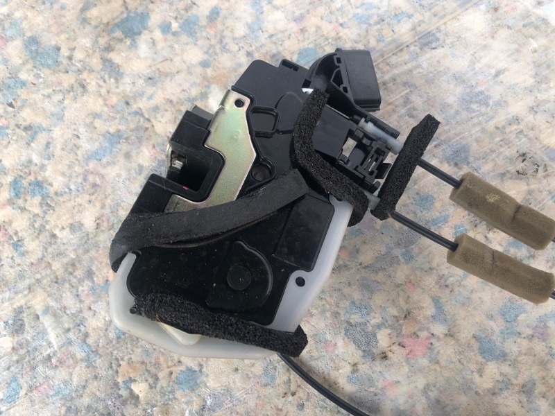 Замок двері передній правий NISSAN MURANO Z52 14- 80500-5AA0A — 4
