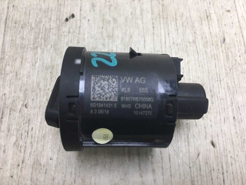 Блок керування освітленням VOLKSWAGEN JETTA USA 18- 5G1 941 431 E — 2