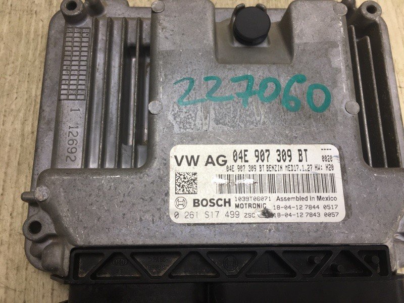 Блок керування двигуном VOLKSWAGEN JETTA USA 18- 04E 906 024 L — 2