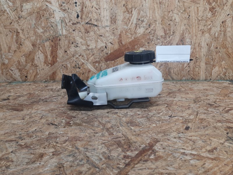 Бачок головного гальмівного циліндра NISSAN MURANO Z52 14- 46090-5AA0A — 2