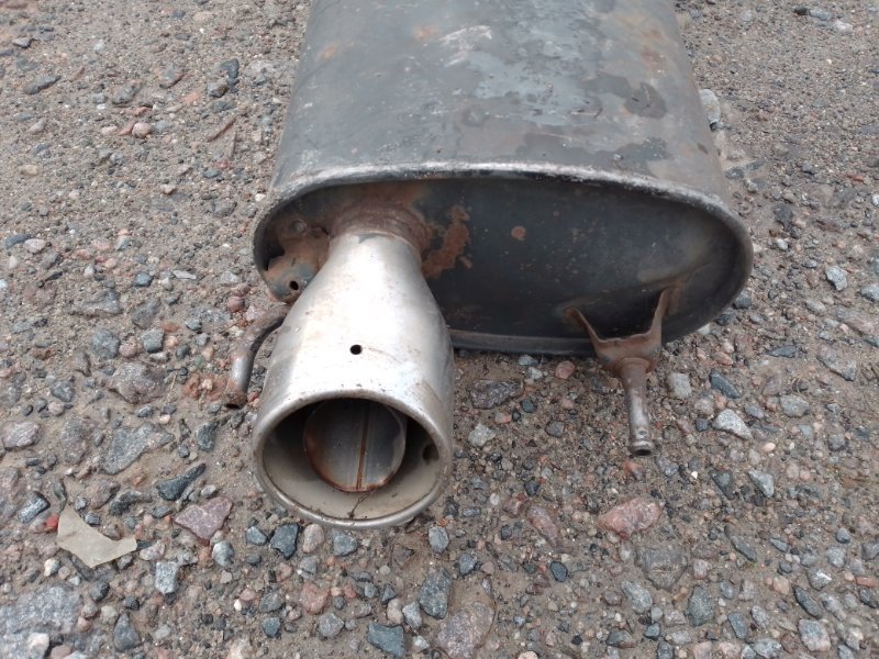 Глушник правий LEXUS ES350 12-18 17430-31C40 — 4