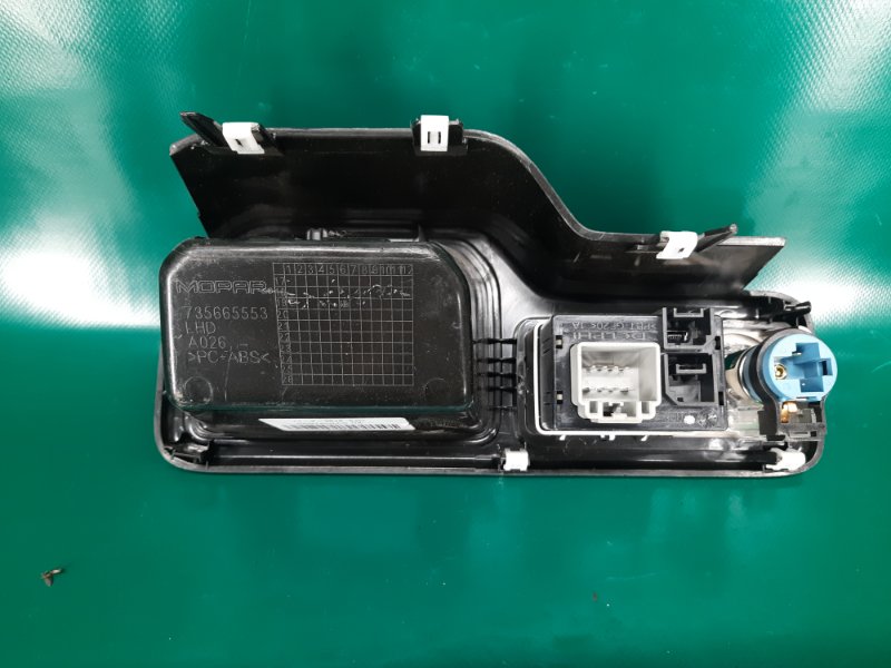 USB адаптер JEEP RENEGADE (BU) 14- 5UW01LXHAA — 4