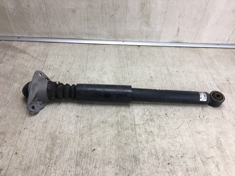 Амортизатор задній VOLKSWAGEN PASSAT B8 14- 561 513 049 C