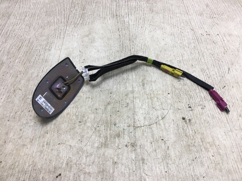 Антена CHRYSLER 200 14-16 5NU67GW7AC — 5
