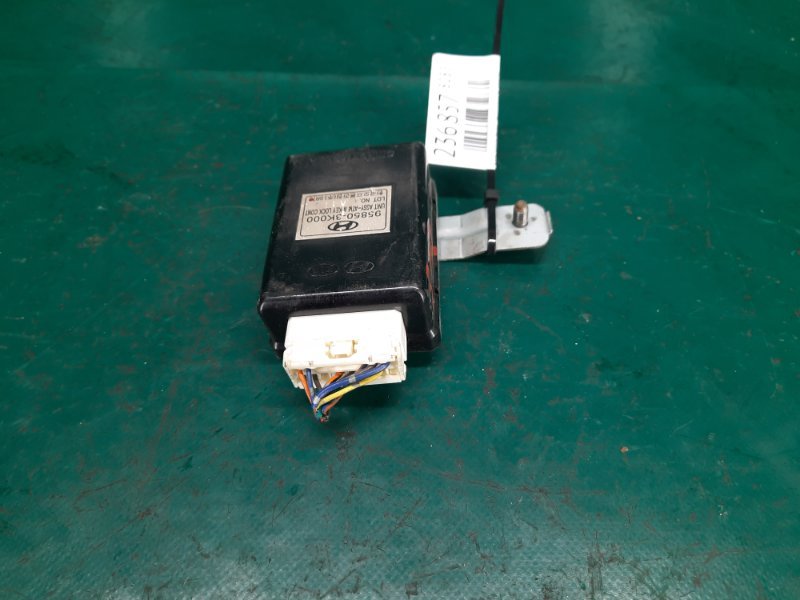 Блок керування центральним замком HYUNDAI SONATA NF 04-10 95850-3K000 — 4
