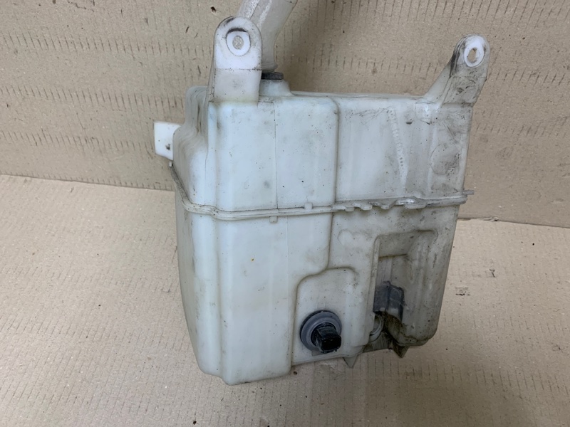 Бачок омивача TOYOTA HIGHLANDER 01-07 85315-48040 — 2