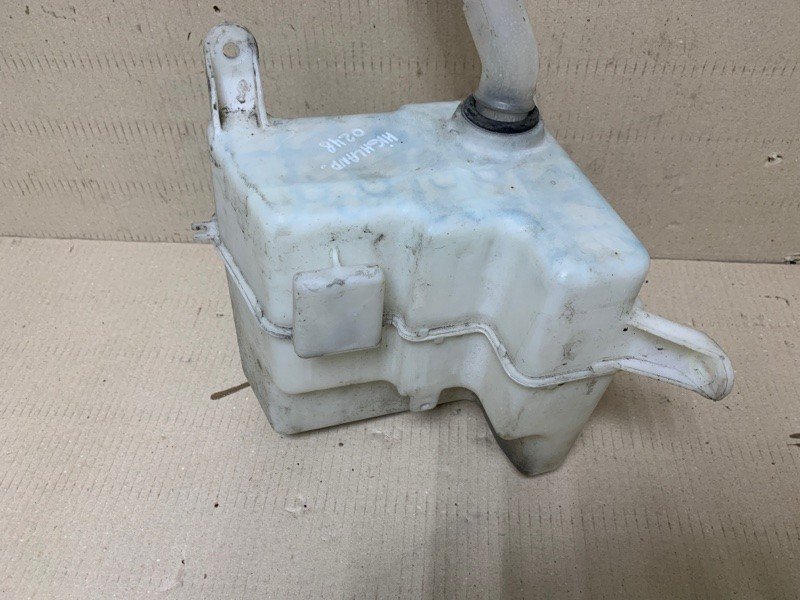 Бачок омивача TOYOTA HIGHLANDER 01-07 85315-48040 — 3