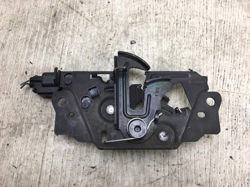 Замок капоту FORD FOCUS 10-18 BM5A16700BF — 2