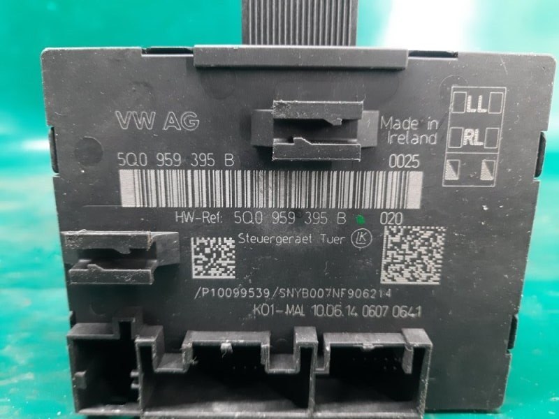 Блок комфорту задній лівий AUDI A3 (8V) 12–17 5Q0 959 395 B — 3
