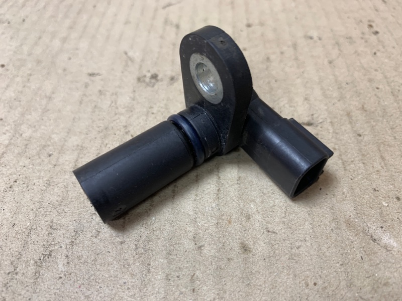 Датчик положення распредвала MAZDA MPV 99-06 GY07-18-230 — 3